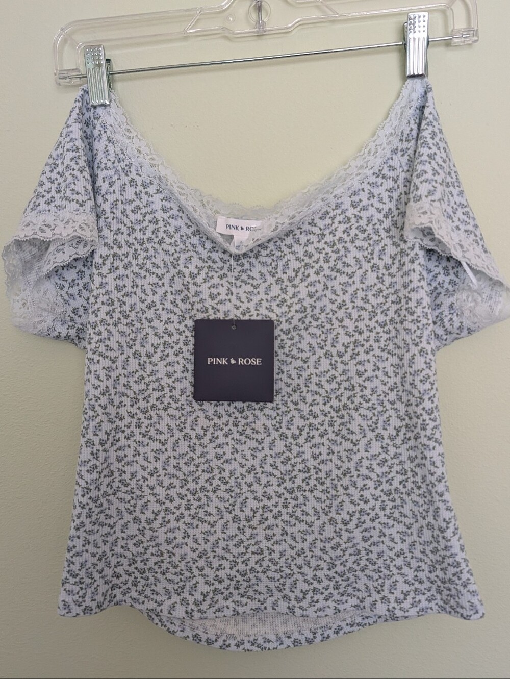 Pink Rose Y2K Floral Lace Trim Ribbed Top Size L NWT